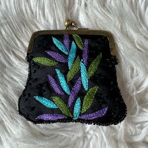 Bougainvillea Vintage 50s/70s Black Beaded Pure Silk Snap Kisslock Coin Purse 🖤🌿